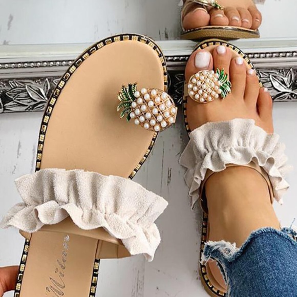 Just in Apricot Pearl Pineapple Toe Ring Ruffle Sandal sz 7 - Picture 2 of 7
